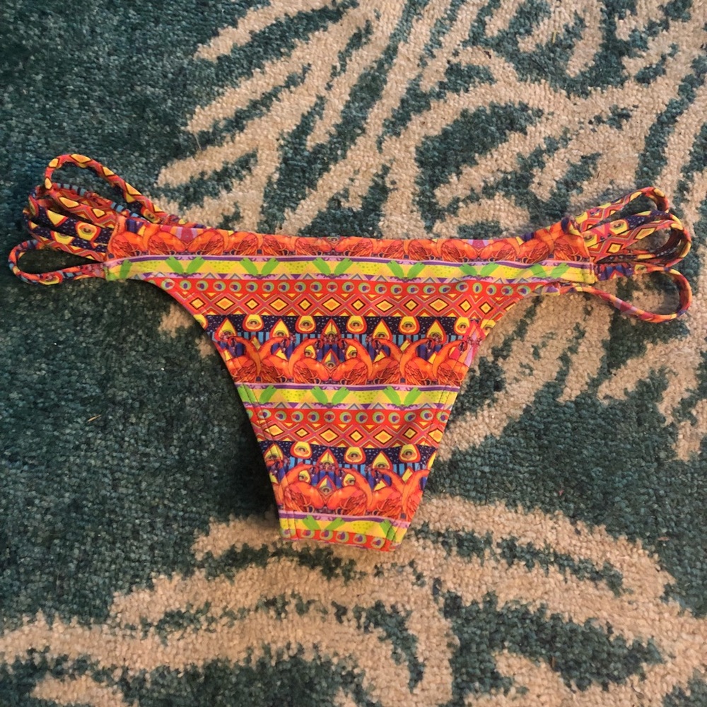 Pualani Hawaii Bottom